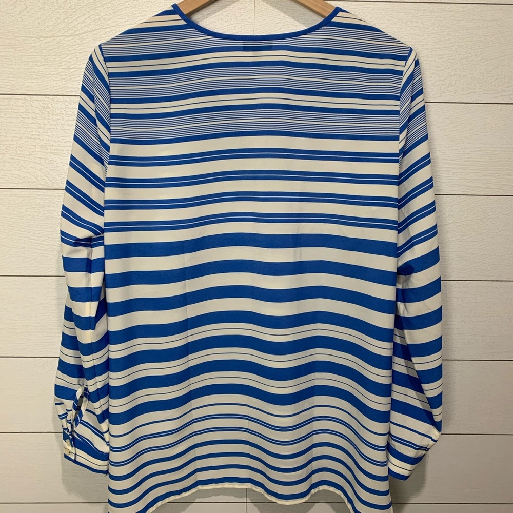 Talbots Medium Top - Picture 8 of 8